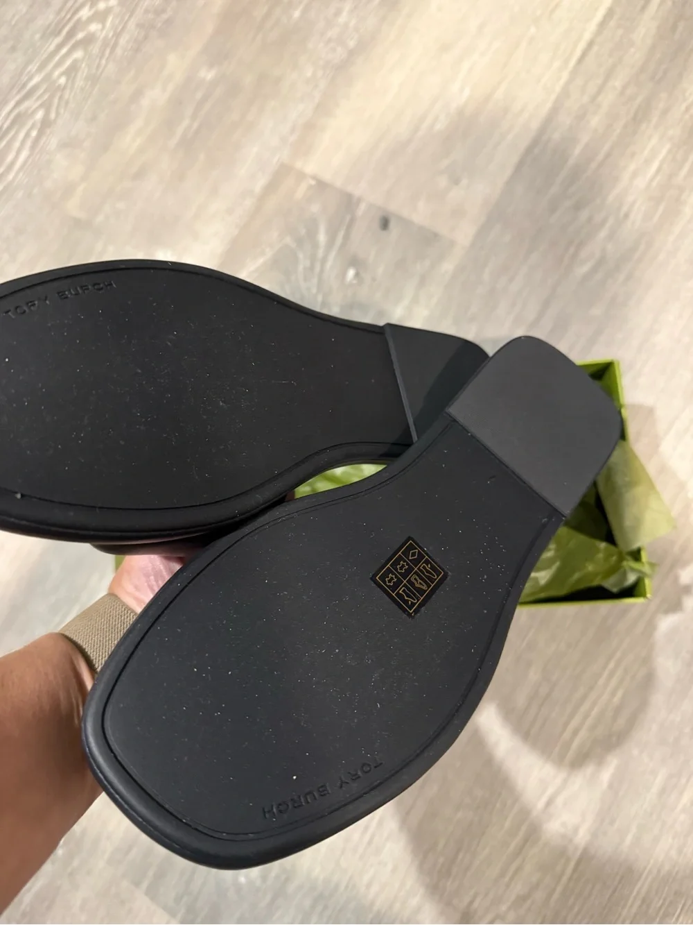 Tory Burch tory burch